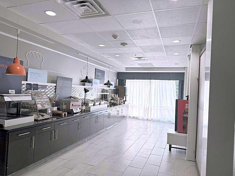 Holiday Inn Express & Suites Bonham By IHG