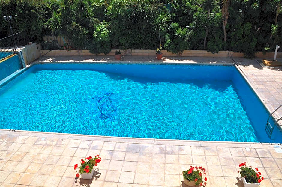 Mariela Hotel Apartments