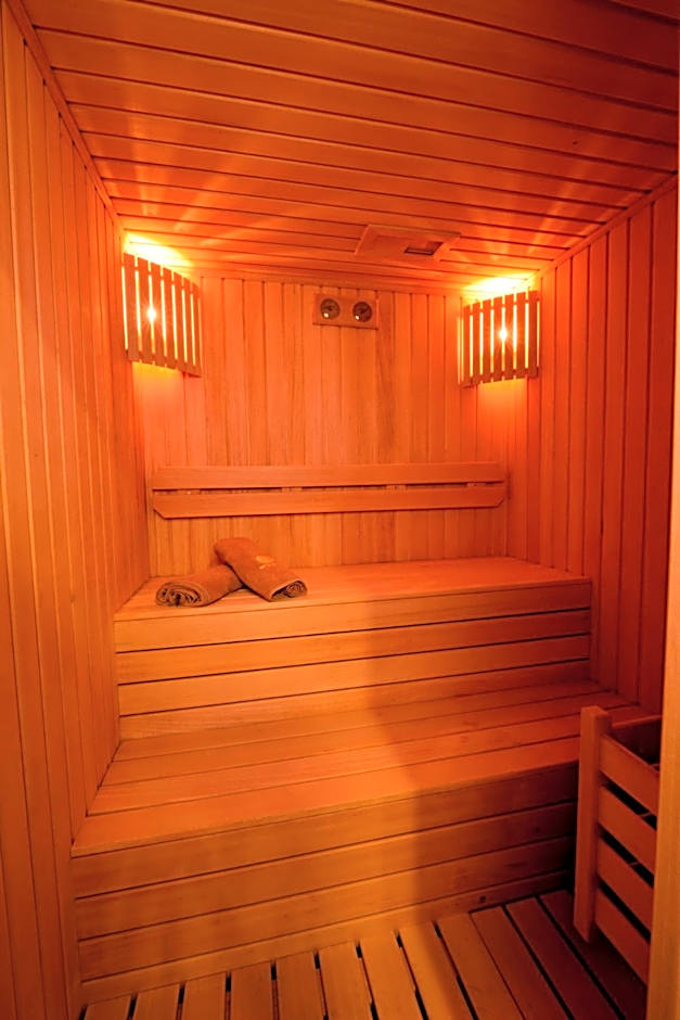 Wome Deluxe Hotel - Halal All Inclusive