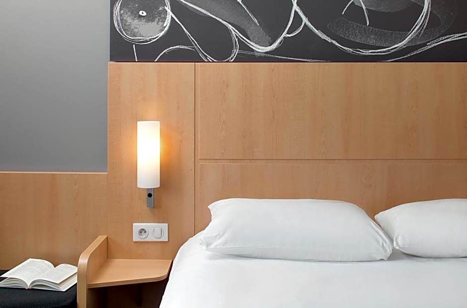 ibis Montceau les Mines