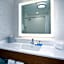 Holiday Inn Express & Suites Phoenix - Glendale Sports Dist By IHG