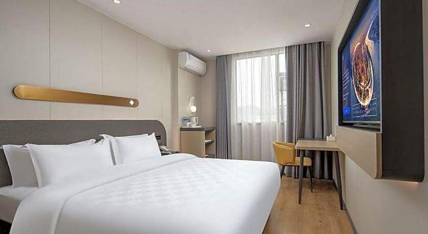 Jinjiang Inn Zhuhai Xiangzhou Qinglv Middle Road Theater