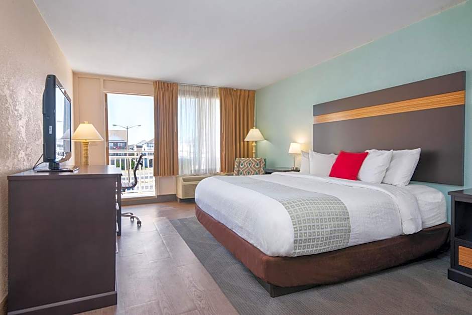 Ramada Plaza by Wyndham Nags Head Oceanfront