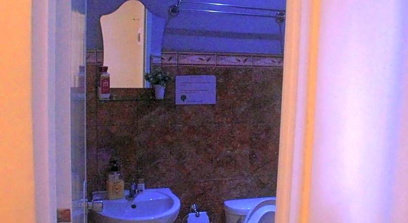 PEDZ CING MANGO LODGE