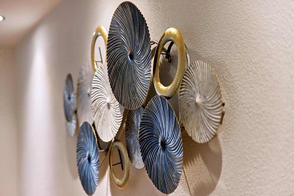 Moselhotel Weinhaus Simon `Sauna`Restaurant`ELadesäule