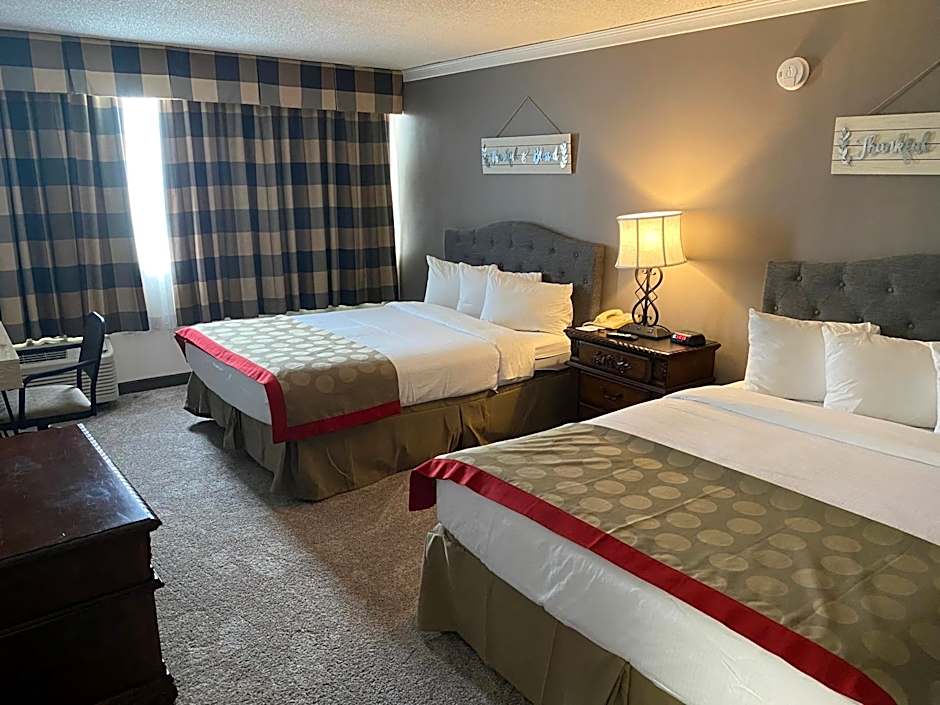 Ramada by Wyndham Albuquerque Midtown