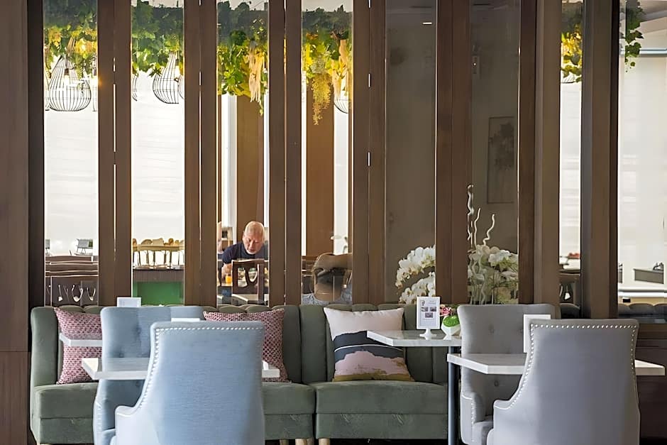 Empress Pattaya Hotel