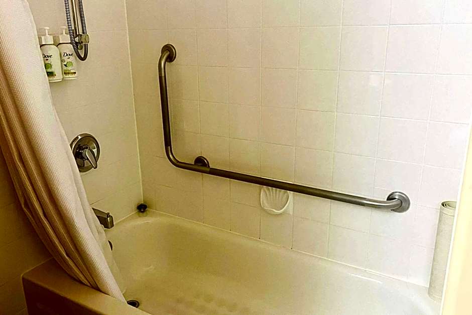 Ramada by Wyndham Cranbrook