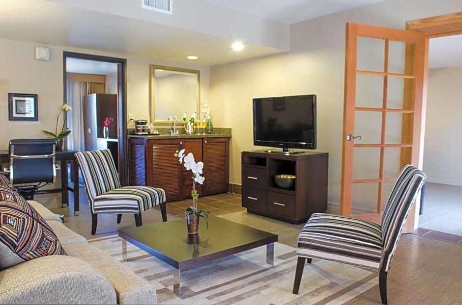 DoubleTree By Hilton Suites Tucson Airport