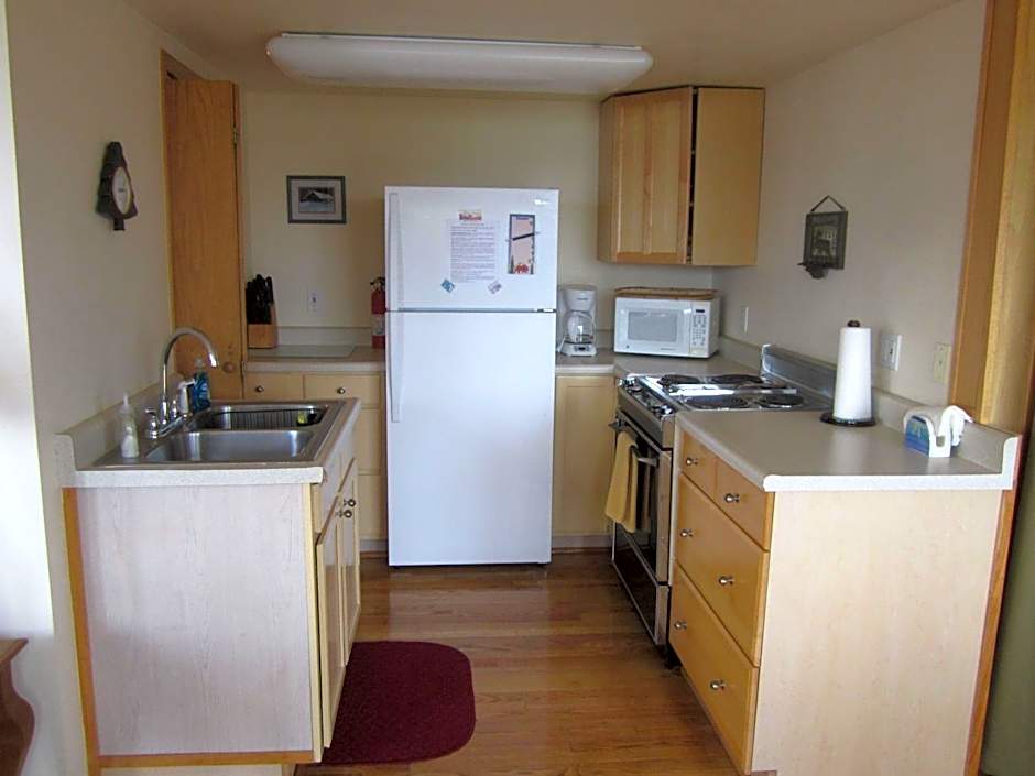 Alaska Adventure Cabins