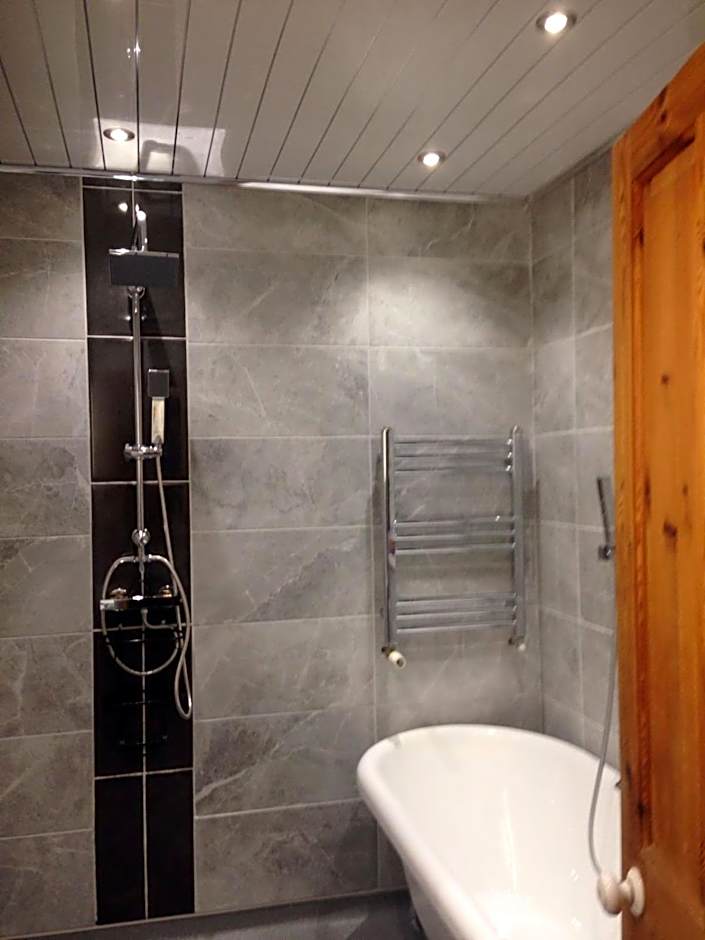 Alma Lodge Guest House