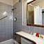 Studio City Court Yard Hotel