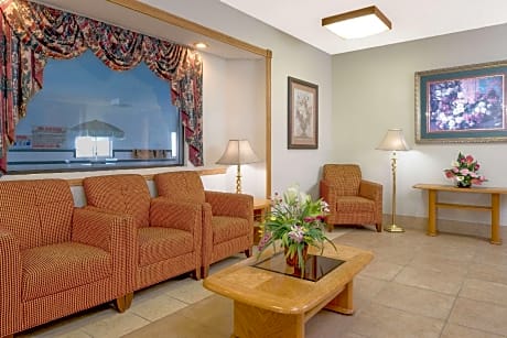 Super 8 by Wyndham Gretna