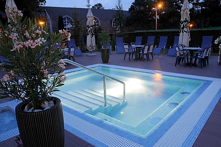 Garden Hotel Wellness és Konferencia