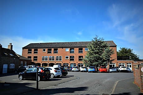 Oliver Cromwell Hotel