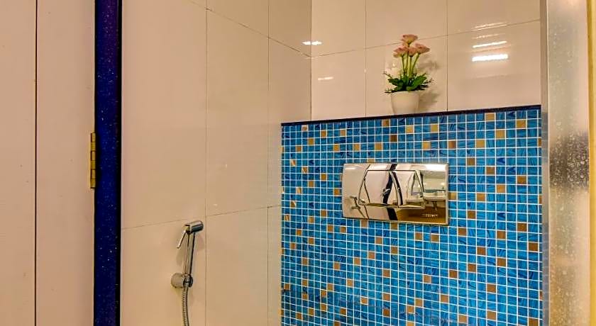 Hotel Lotus Ivy Studios Near Pune Airport