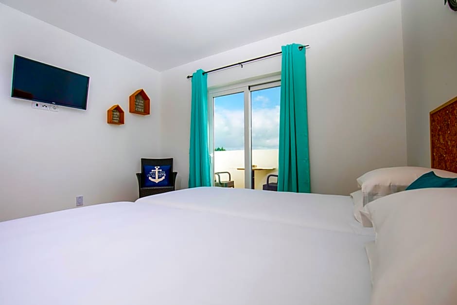 Sagres Sun Stay - Surf Camp & Hostel
