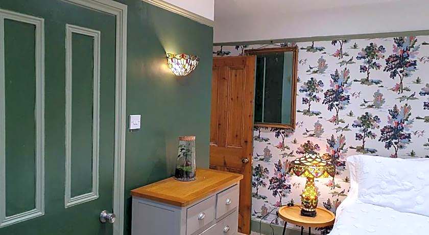 The Lodge Stanwell