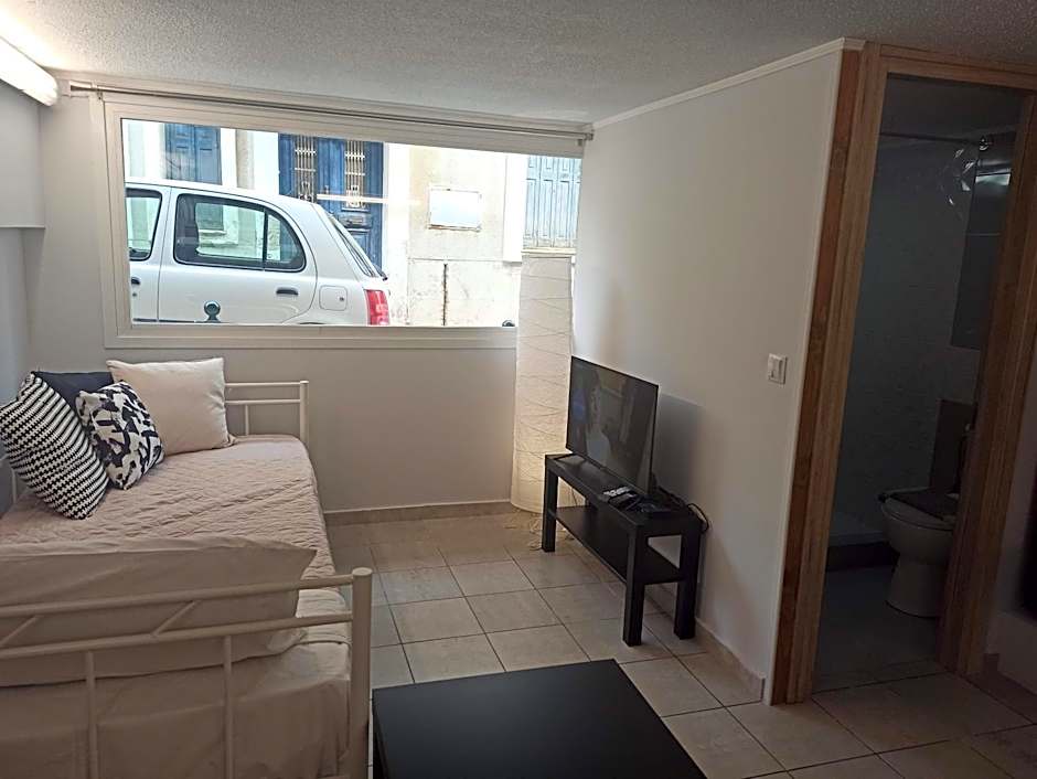 Data Chios Center semi basement