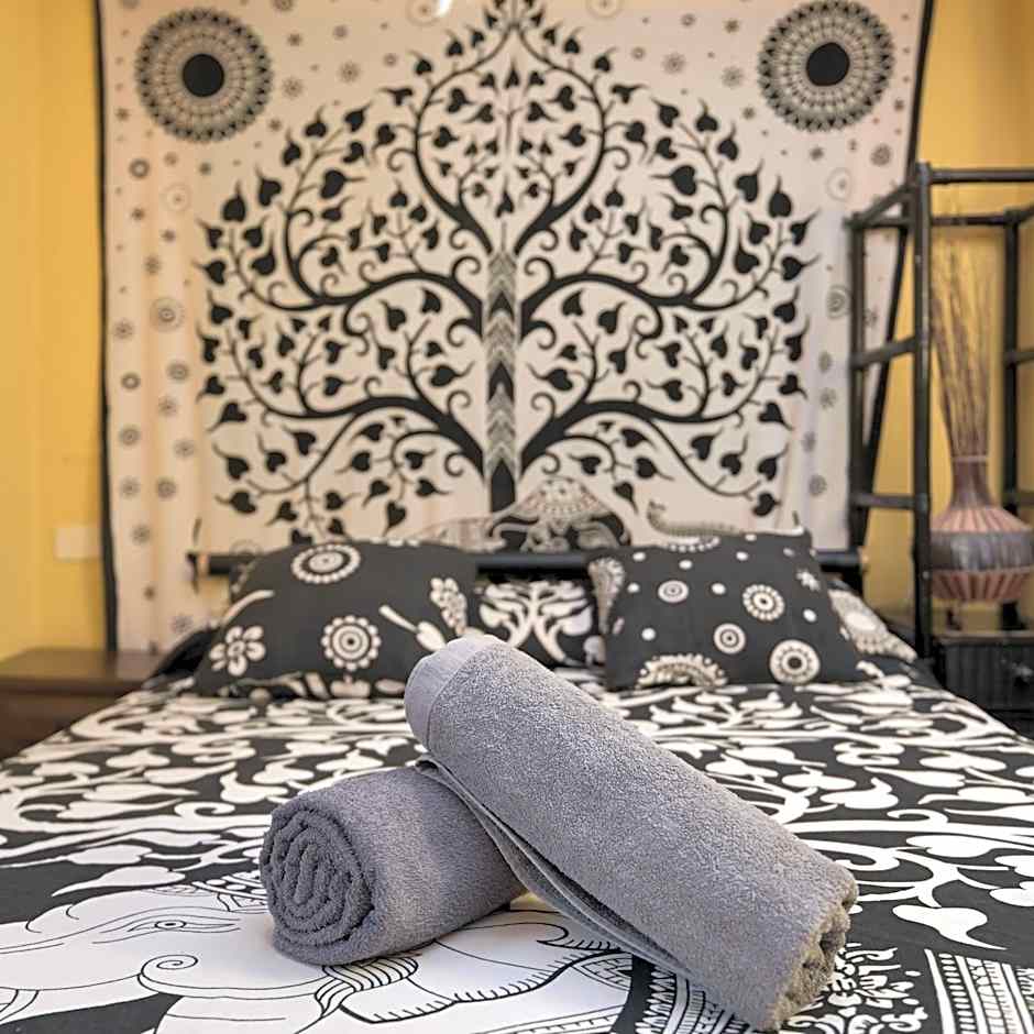 Los Amigos NEST hostel