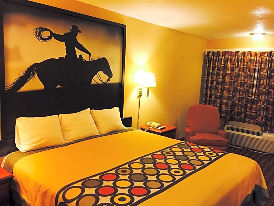 Super 8 by Wyndham Longview/I-20