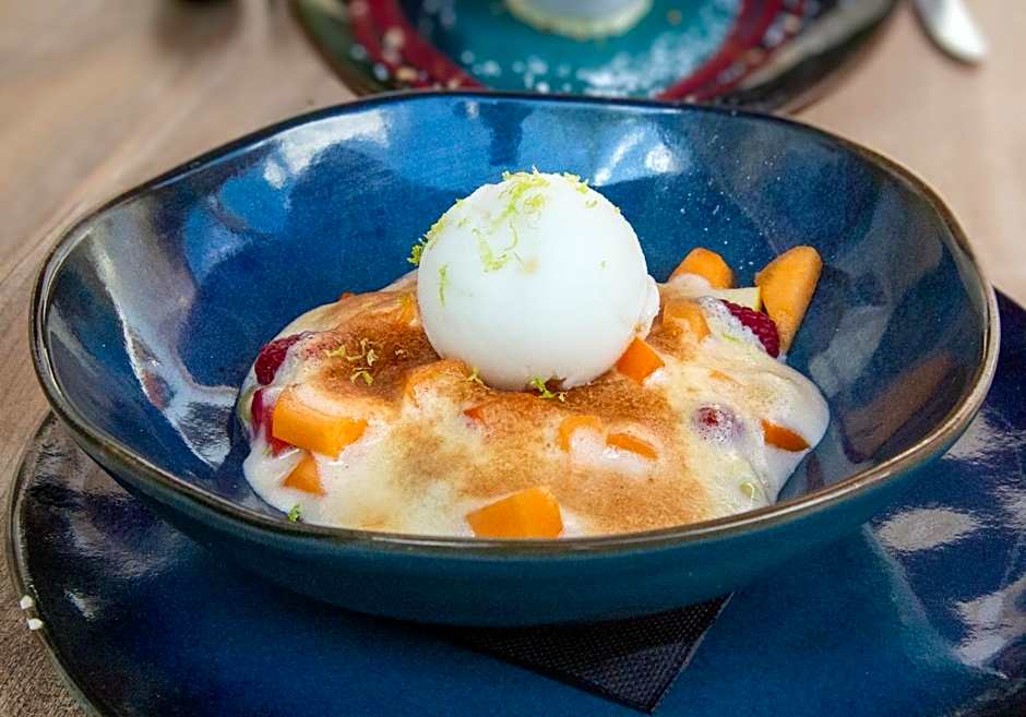 LOGIS - Hôtel Restaurant Du Canard