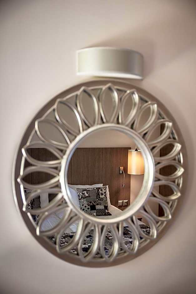 Royalty Suites Seaside