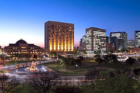 Amora Hotel Adelaide