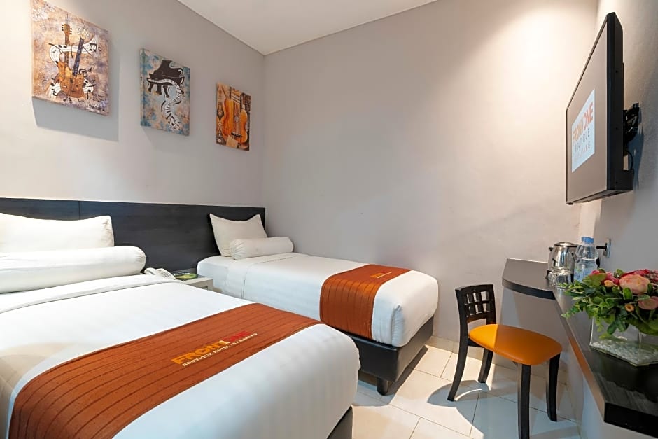 Front One Boutique Karawang