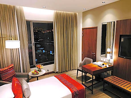Premium Room City View Twin Bed