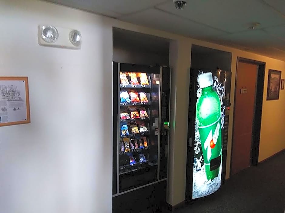 Amerihost Inn & Suites Kingdom City