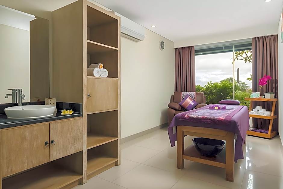 FOX Hotel Jimbaran Beach