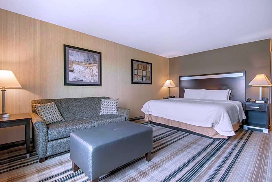 Hampton Inn By Hilton Meadville