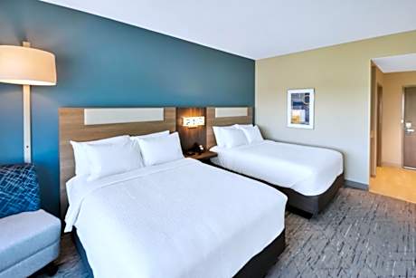 Standard Room with Two Queen Beds