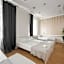 ROYAL ROOMS***