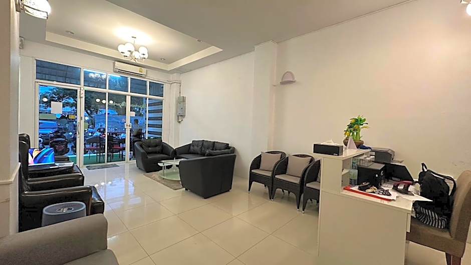 COZY Residence Patong