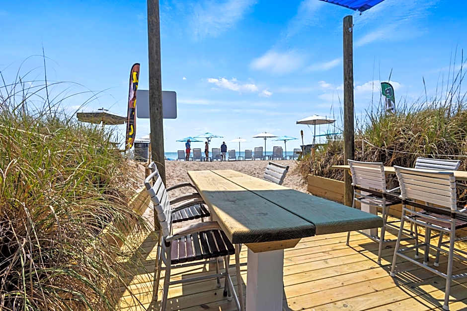 Oceanfront Inn, Inlet View, King Bed, #9