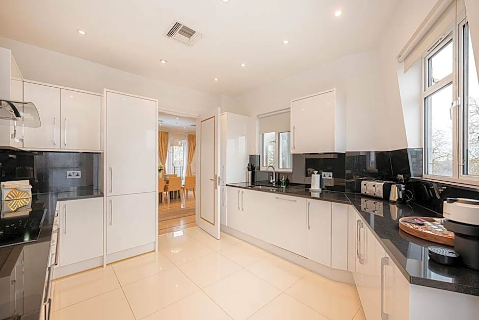 Fountain House Apartments - London