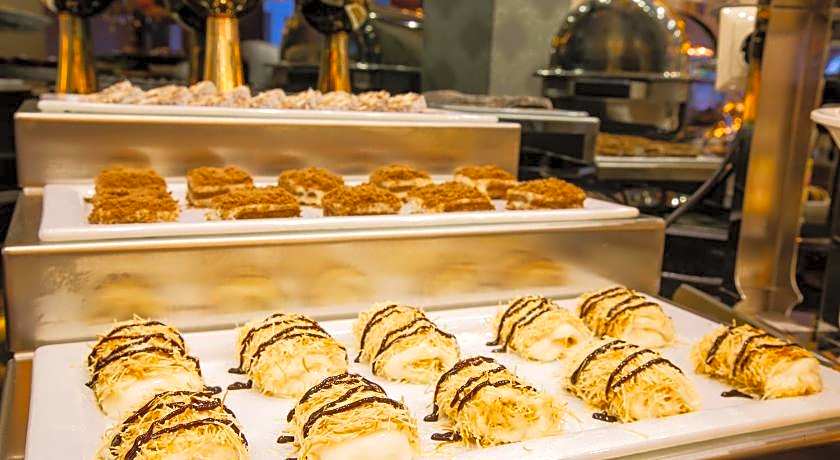 Real King Suite Hotel