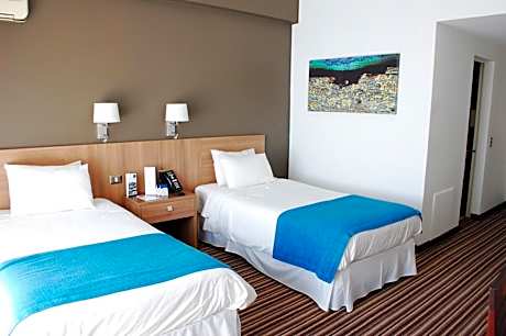 Twin Room with City View