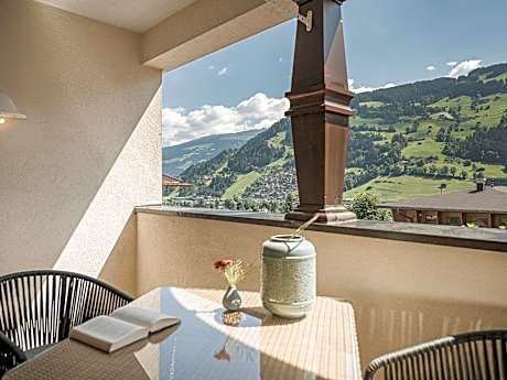 King Room with Mountain View