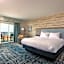 Hampton Inn & Suites Manistee Waterfront