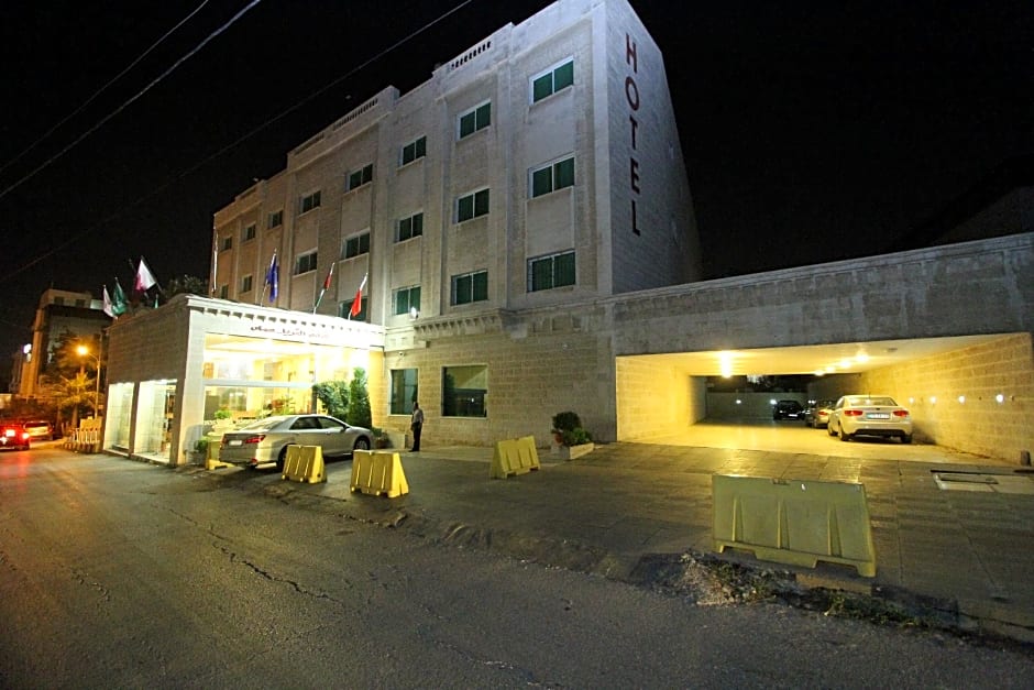Photo 1 of 50 of Al Thuraya Hotel