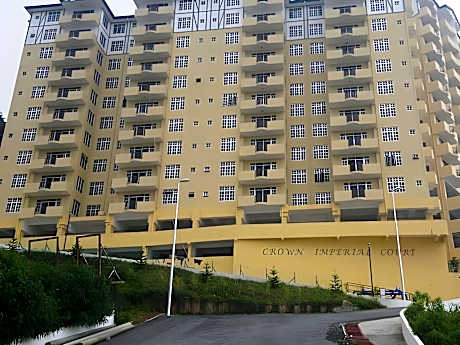 Misty Highlands Apartment @ Crown Imperial Court