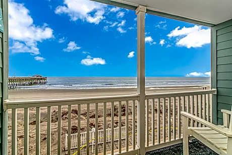 Exceptional Ocean-Pier-Pool Front 1 BR Condo