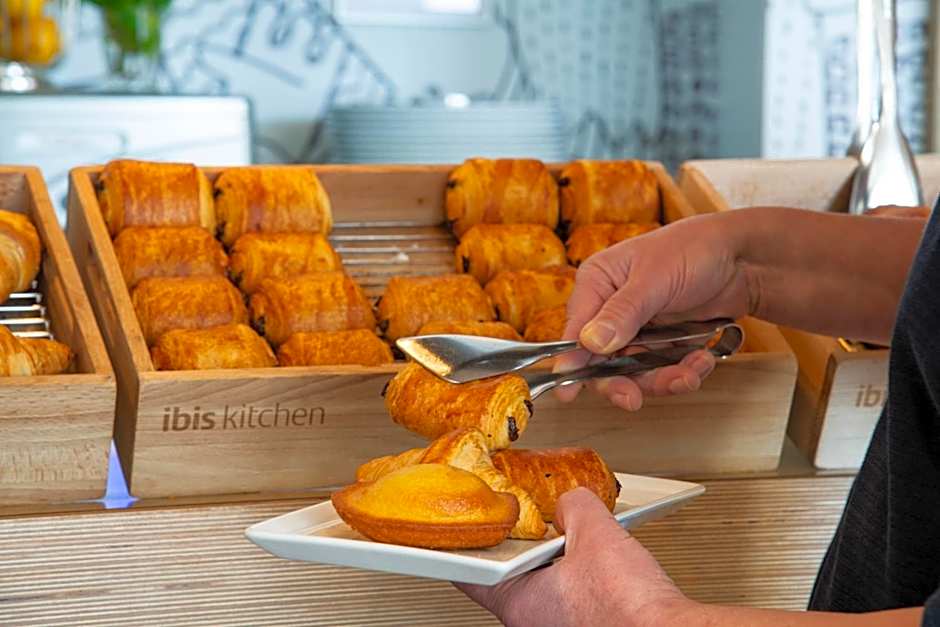 ibis Versailles Chateau