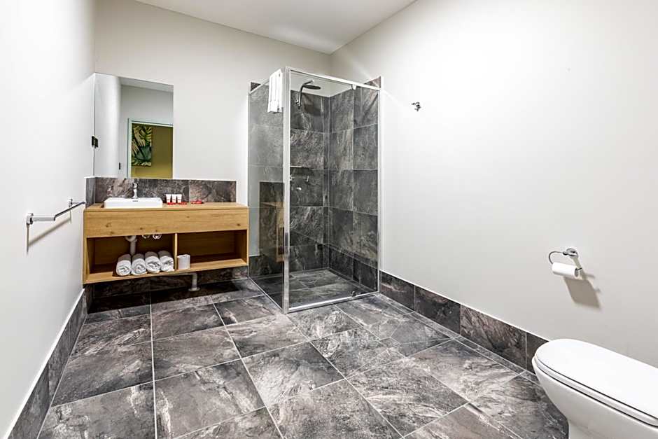 Nightcap at Commercial Hotel