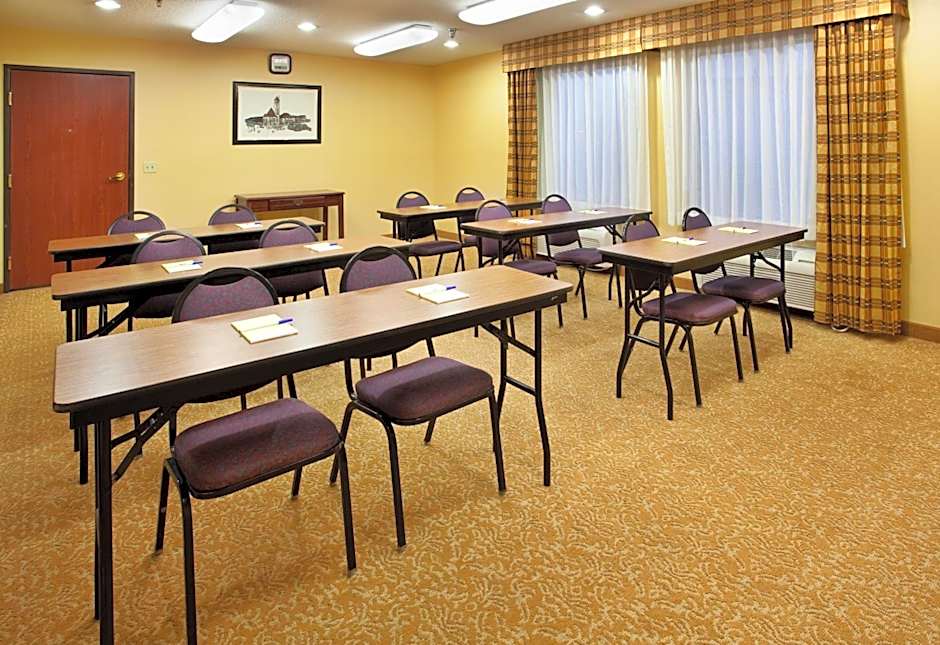 Holiday Inn Express Hotel And Suites Fenton-I-44 By IHG