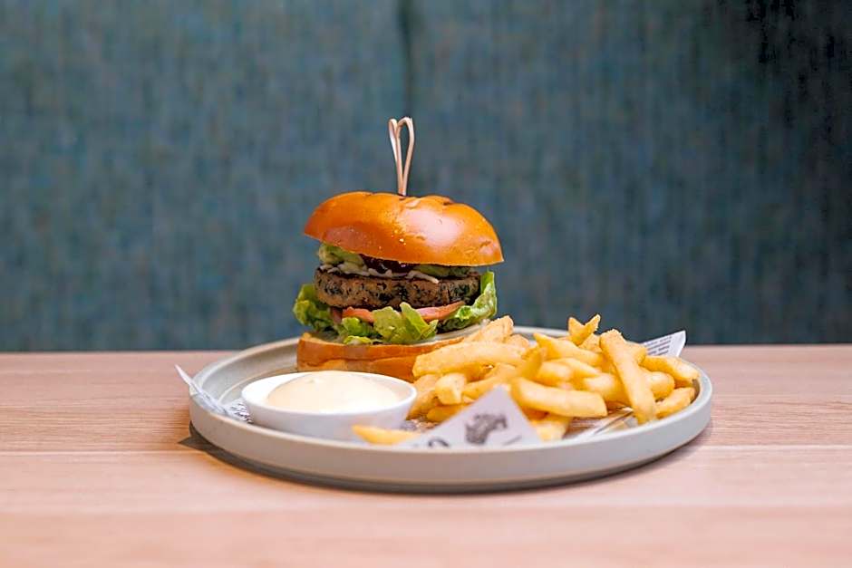 Courtyard by Marriott Perth, Murdoch