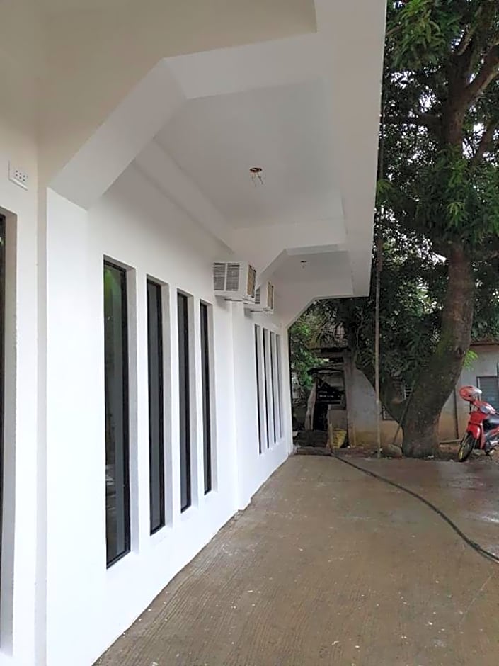 Camiguin KALIMBA DE LUNA INN